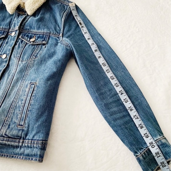 Old Navy Sherpa Jean Jacket - Picture 4 of 8